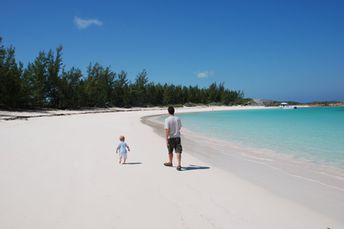 Bahamas, Eleuthera island, Ben Bay beach, walking