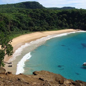 Brazil, Fernando de Noronha islands, Sancho beach, view from the top