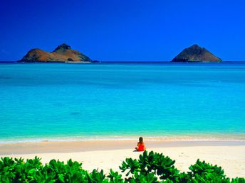 Hawaii, Oahu island, Lanikai beach, small girl