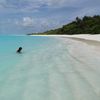 Maldives, Baa Atoll, Fulhadhoo beach, in water