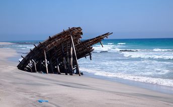 Oman, Masirah, Masirah beach, ship wreck