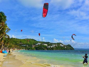 Philippines, Boracay island, Bulabog beach, kitesurfing