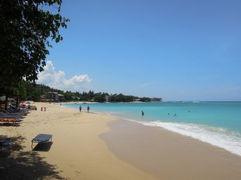 Sri Lanka, Unawatuna beach, wet sand