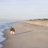 USA, Long Island, Coopers beach, walking