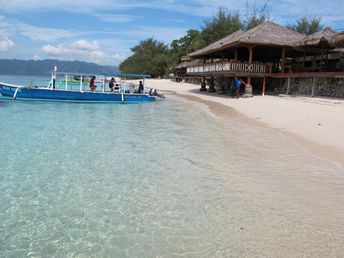 Indonesia, Gili Islands, Gili Meno beach, clear water