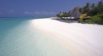 Maldives, Baa Atoll, Anantara Kihavah beach