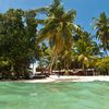 Maldives, Dharavandhoo bikini-beach