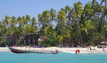 Myanmar (Burma), Ngapali beach, boat