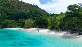 Seychelles, Praslin, Anse Kerlan beach