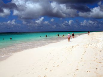 Бермуды, пляж Элбоу Бич