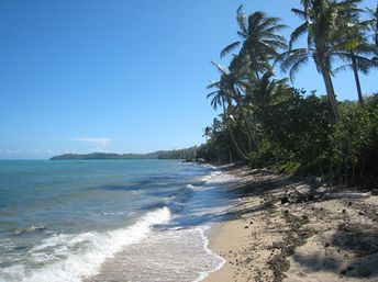 Fiji, Yasawa Islands, Tavewa island, beach